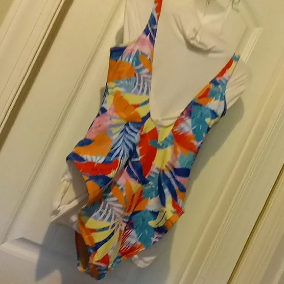 Old Navy Multicolor Tropical One Piece Swimsuit - Picture 7 of 12